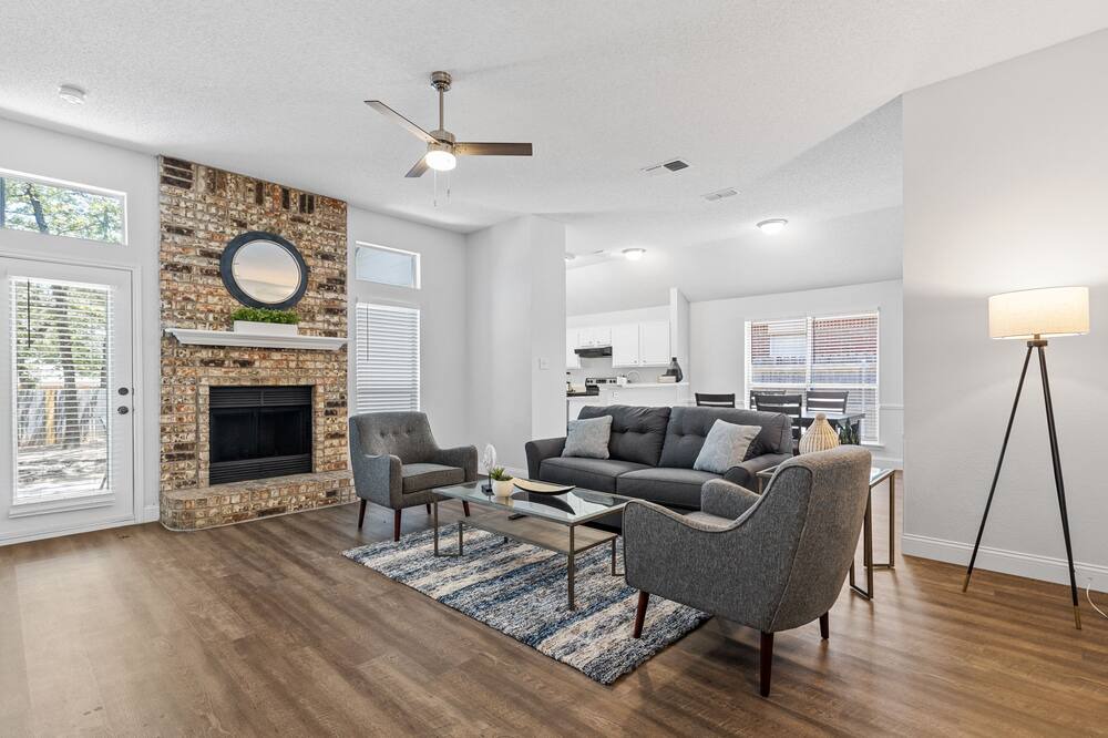 Photo of Livingroom in Azle