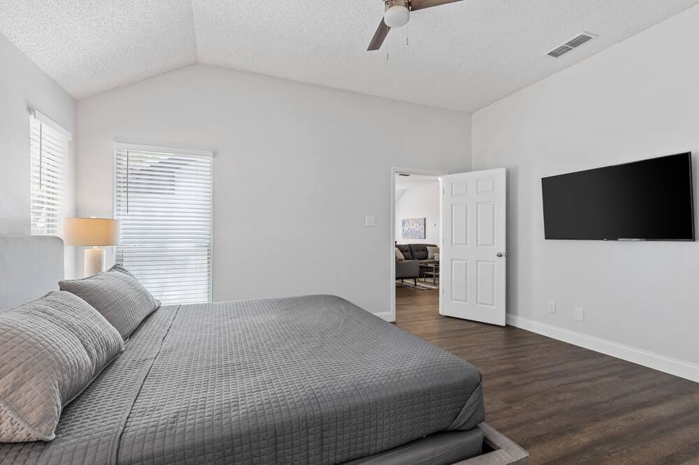 Photo of Bedroom in Azle