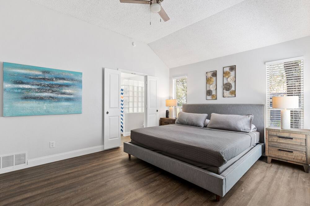 Photo of Bedroom in Azle
