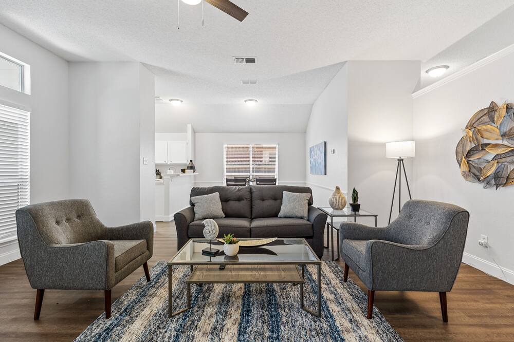 Photo of Livingroom in Azle
