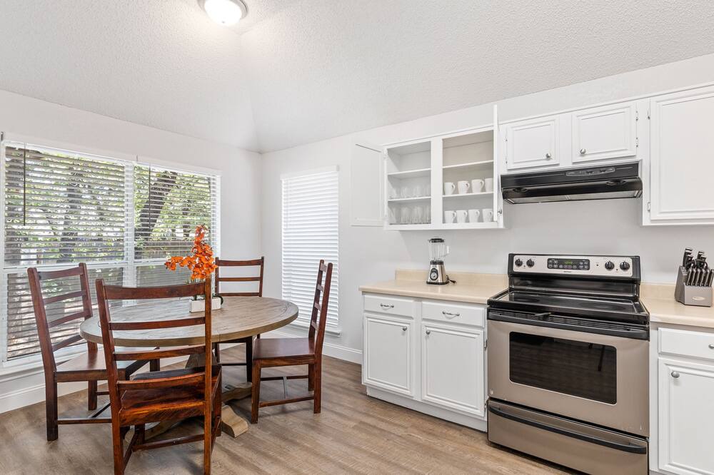 Photo of Kitchen in Azle