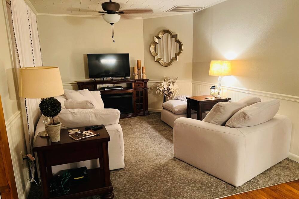 Photo of Livingroom in Houma