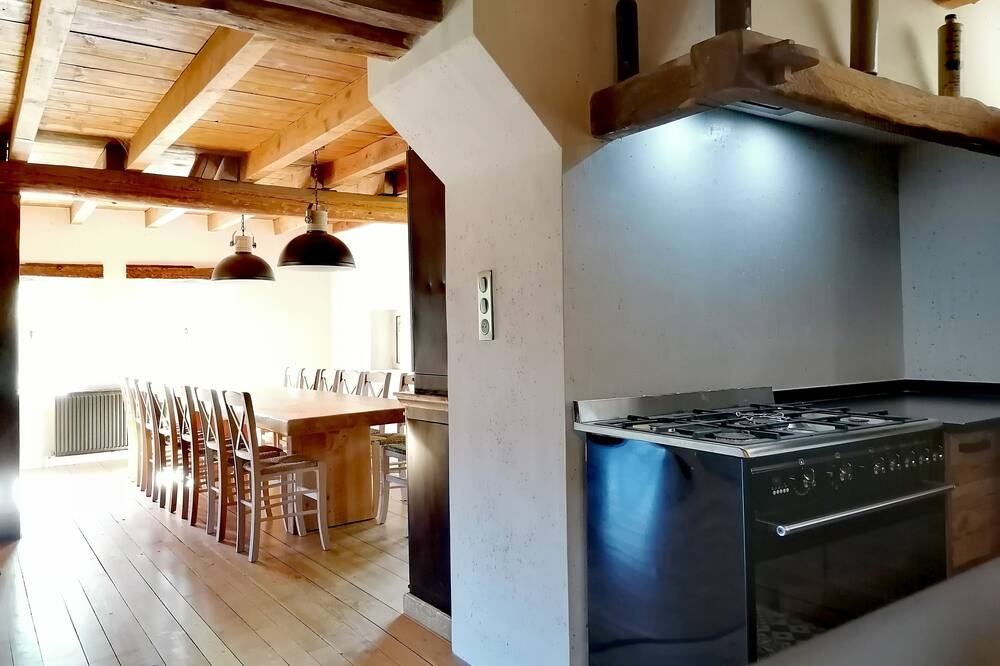Photo of Kitchen in Belmont-sur-Buttant