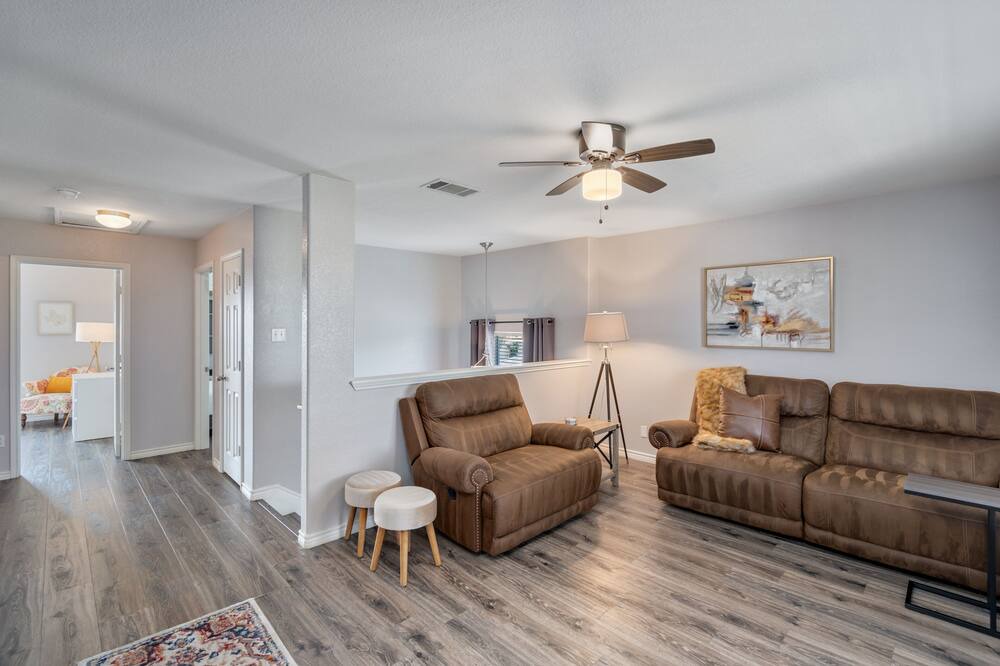 Photo of Livingroom in Manor