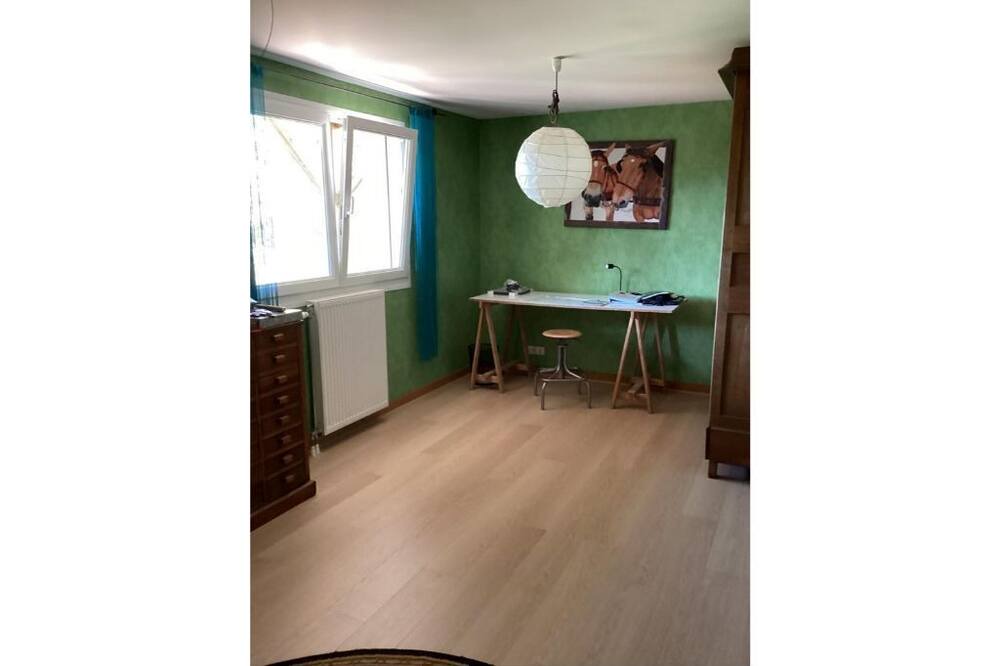 Photo of Bedroom in Hadigny-les-Verrieres