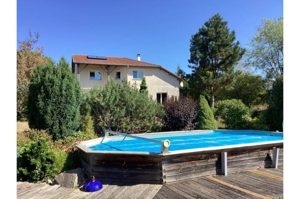 Photo of Outdoor in Hadigny-les-Verrieres