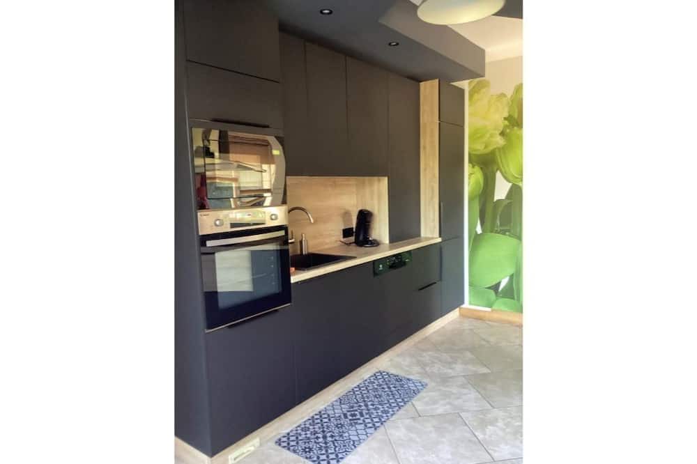 Photo of Kitchen in Hadigny-les-Verrieres