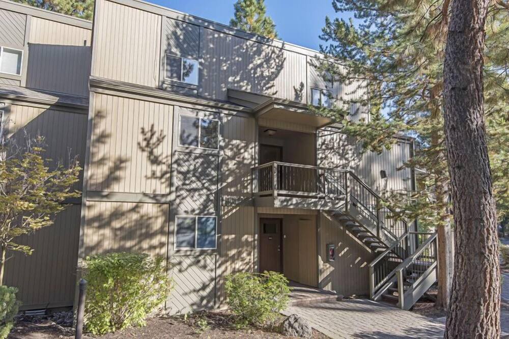 Photo of Outdoor in Century West