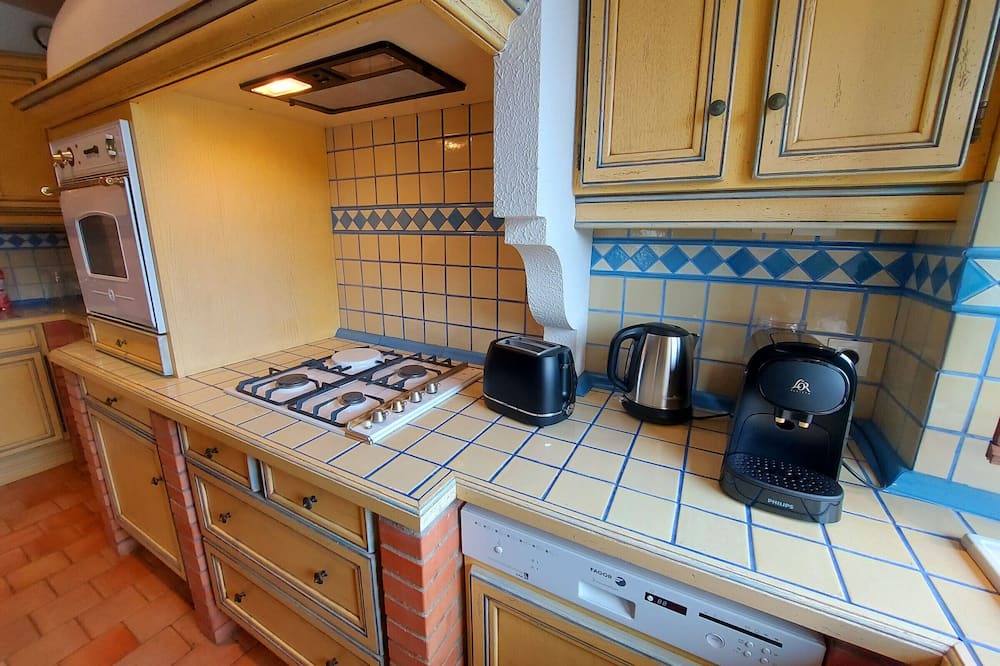 Photo of Kitchen in Saint-Sulpice