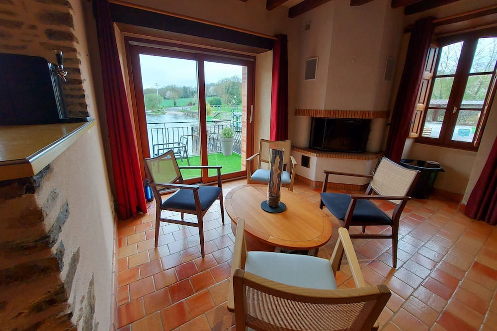 Photo of Livingroom in Saint-Sulpice