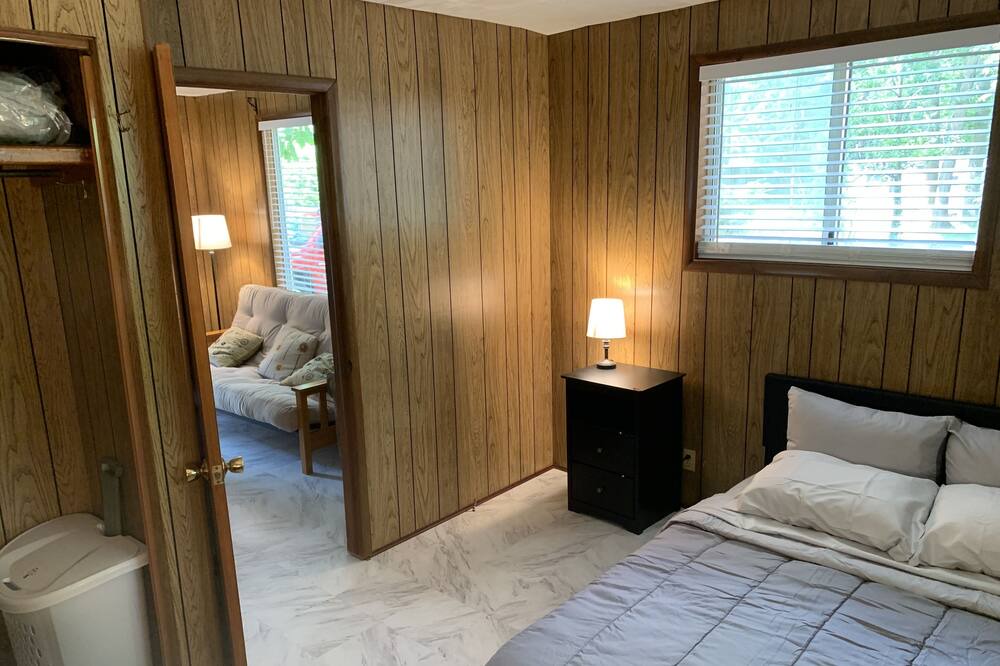 Photo of Bedroom in Caseville