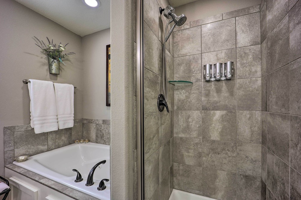 Photo of Bathroom in Elkins