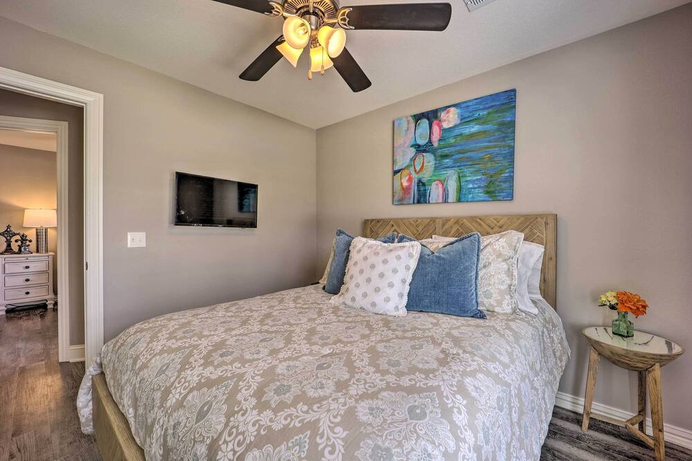 Photo of Bedroom in Elkins