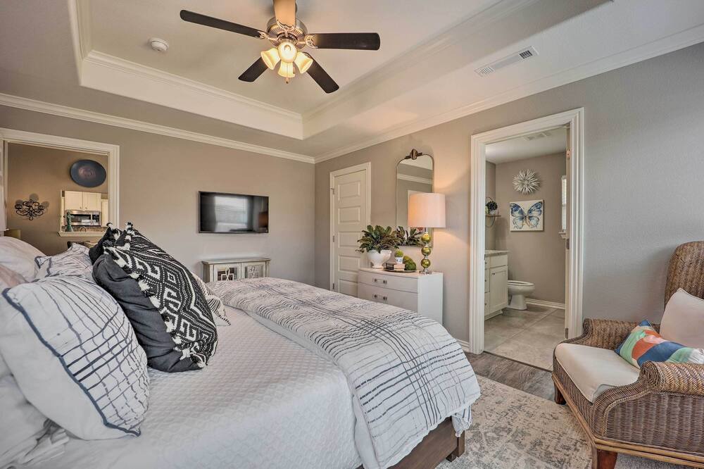 Photo of Bedroom in Elkins