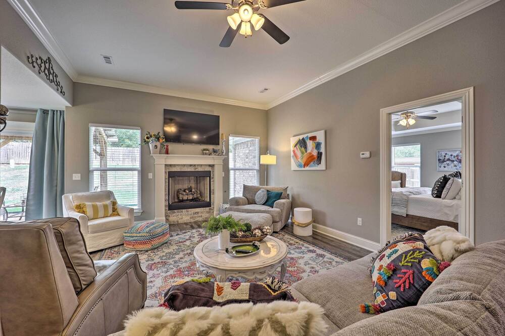 Photo of Livingroom in Elkins