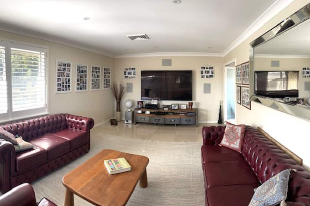 Photo of Livingroom in Bonnet Bay