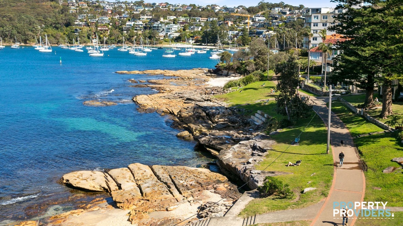 Photo of Others in Fairlight