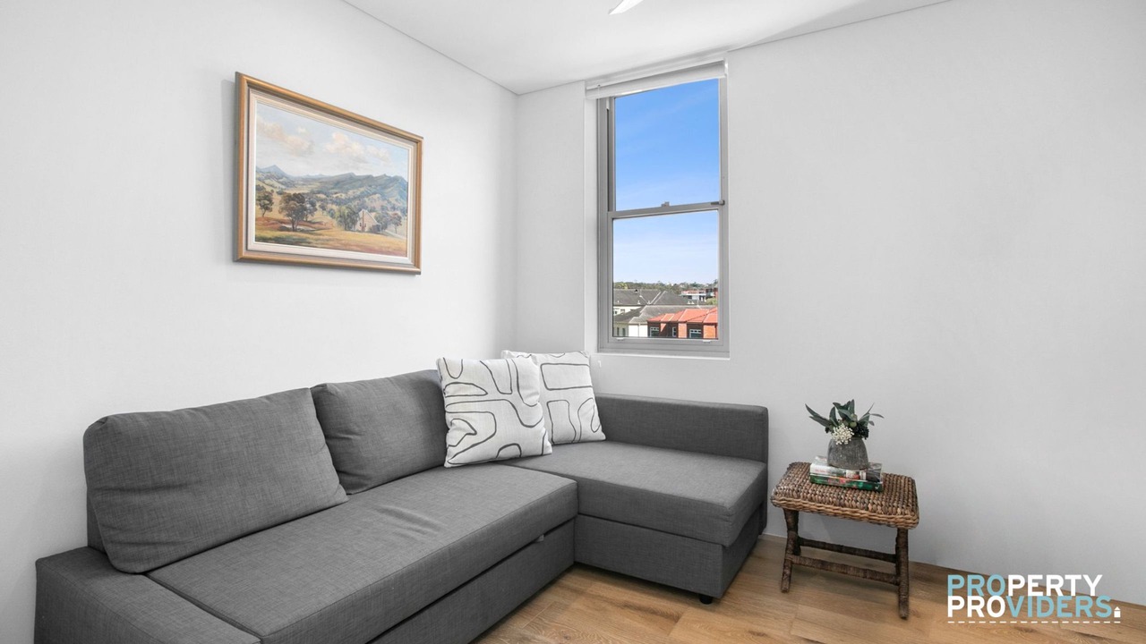 Photo of Others in Fairlight