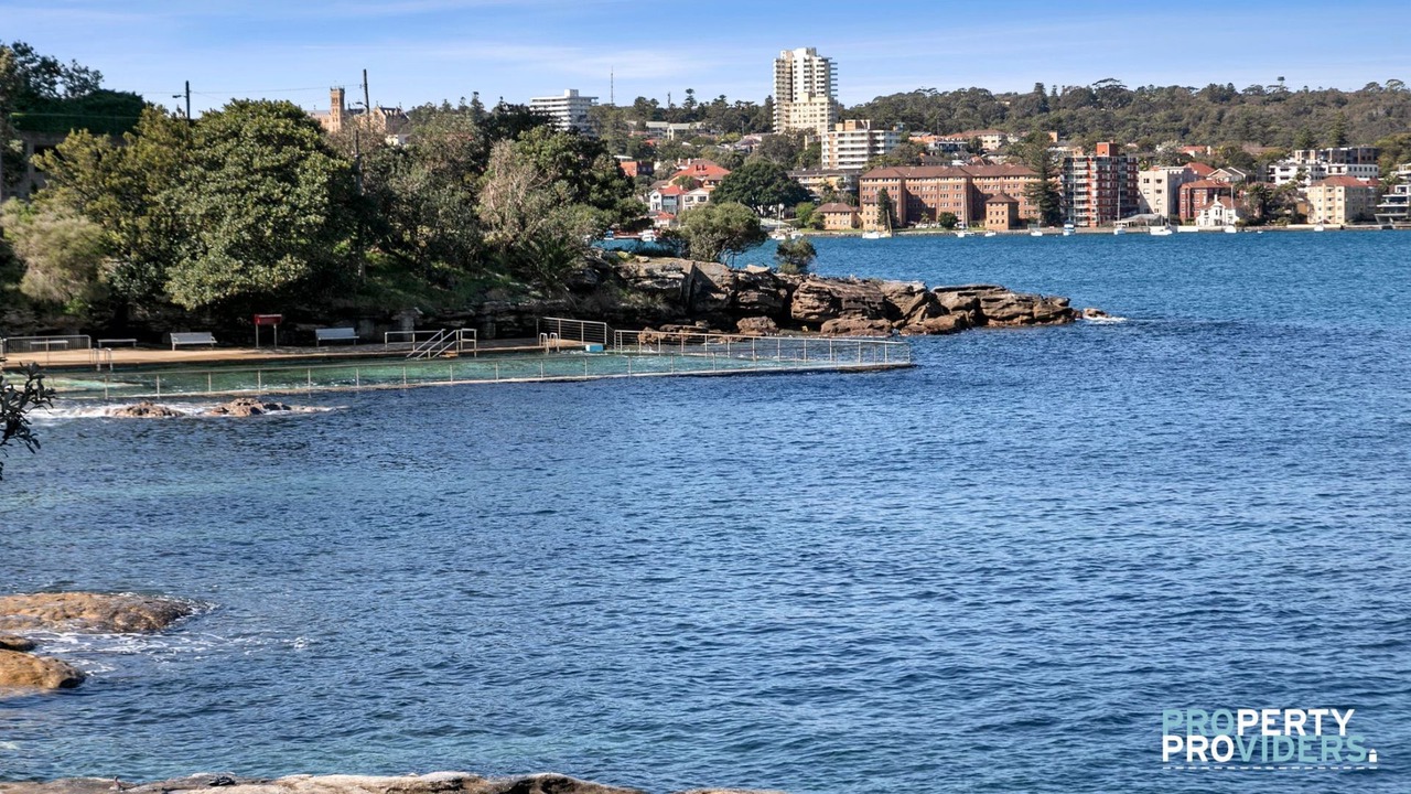 Photo of Others in Fairlight