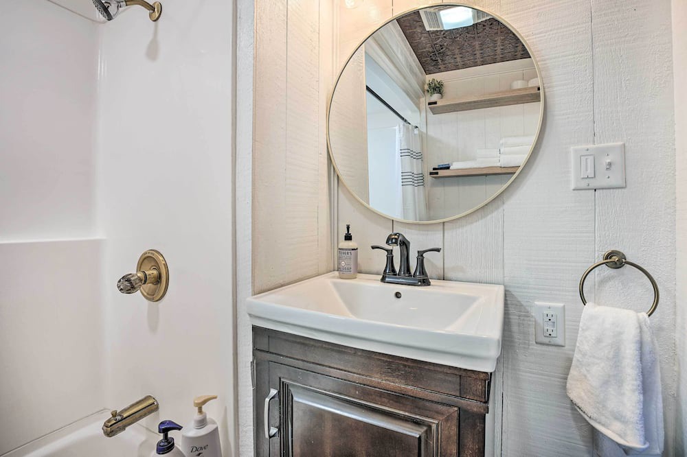 Photo of Bathroom in Osceola
