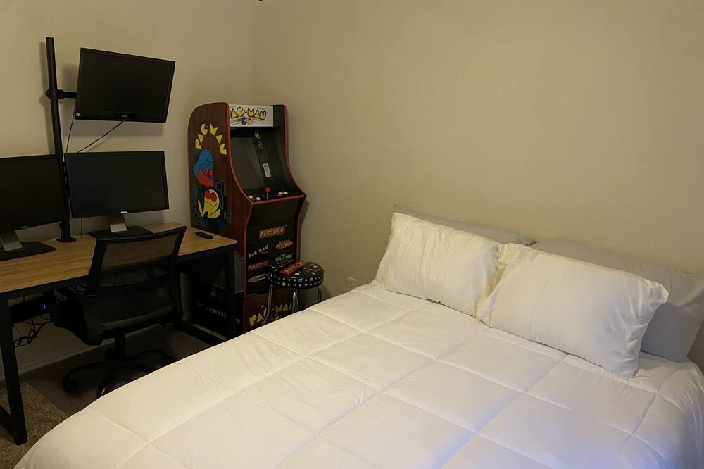 Photo of Bedroom in Lake Dallas