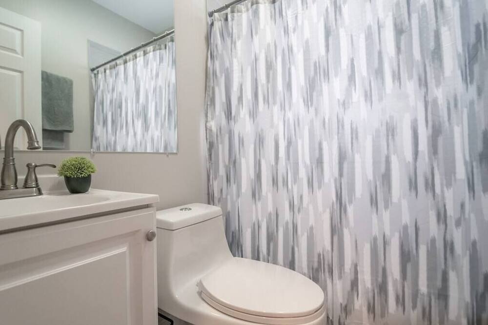 Photo of Bathroom in Highland