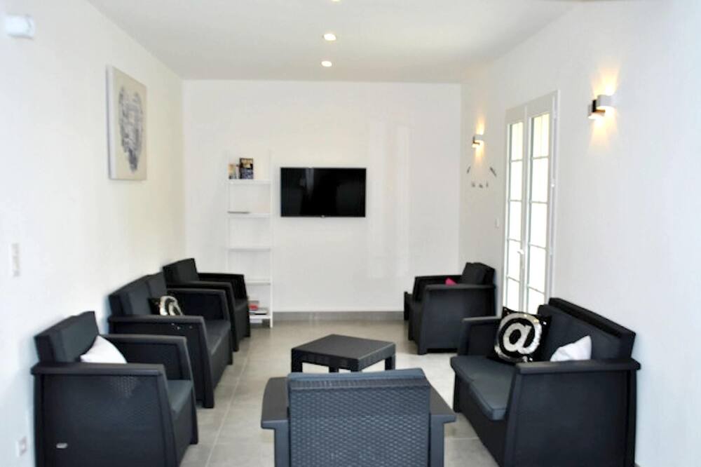 Photo of Livingroom in Saint-Epain