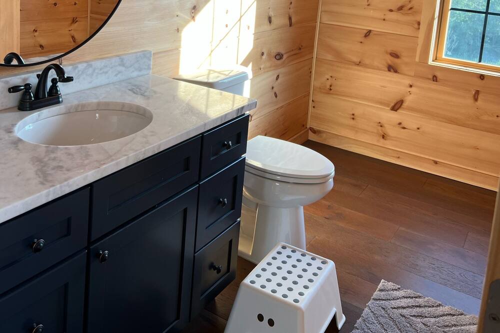 Photo of Bathroom in Lafontaine