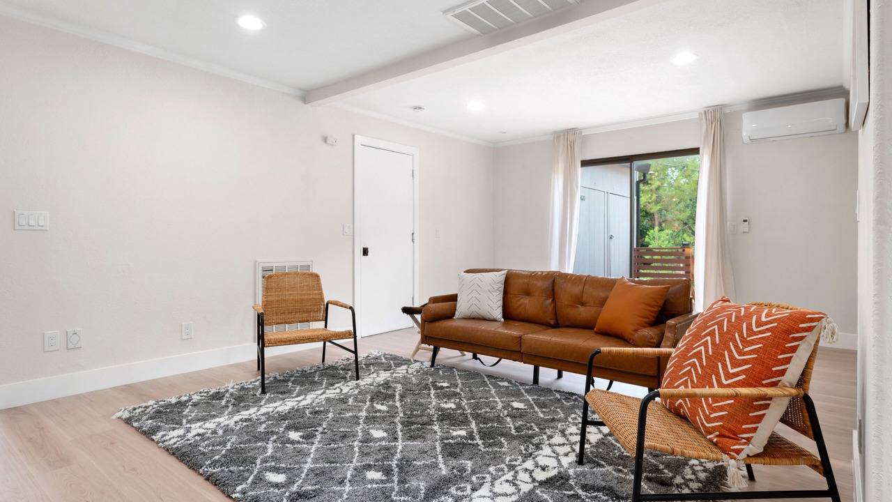 Photo of Others in Loomis