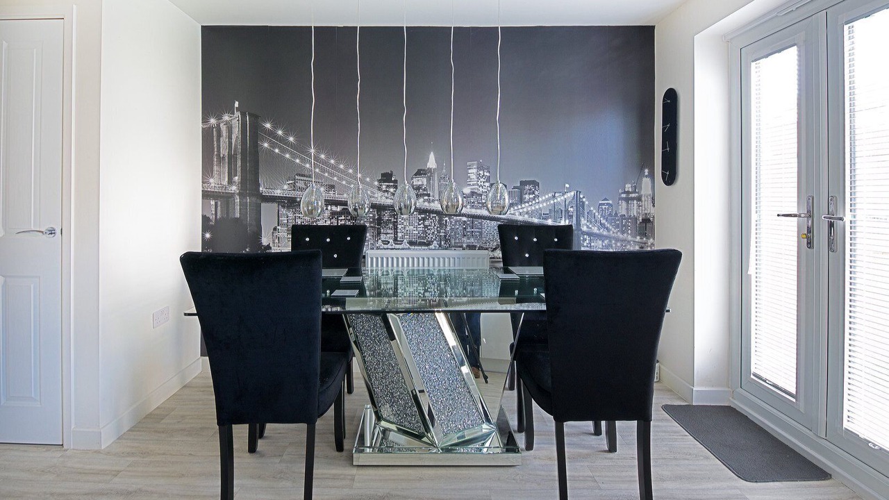 Photo of Others in Everton