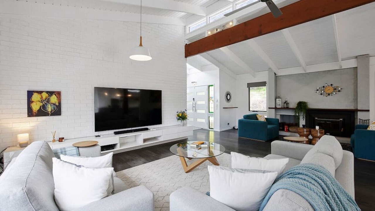 Photo of Livingroom in Kalorama