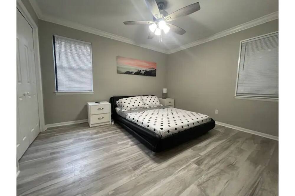 Photo of Bedroom in Hinesville
