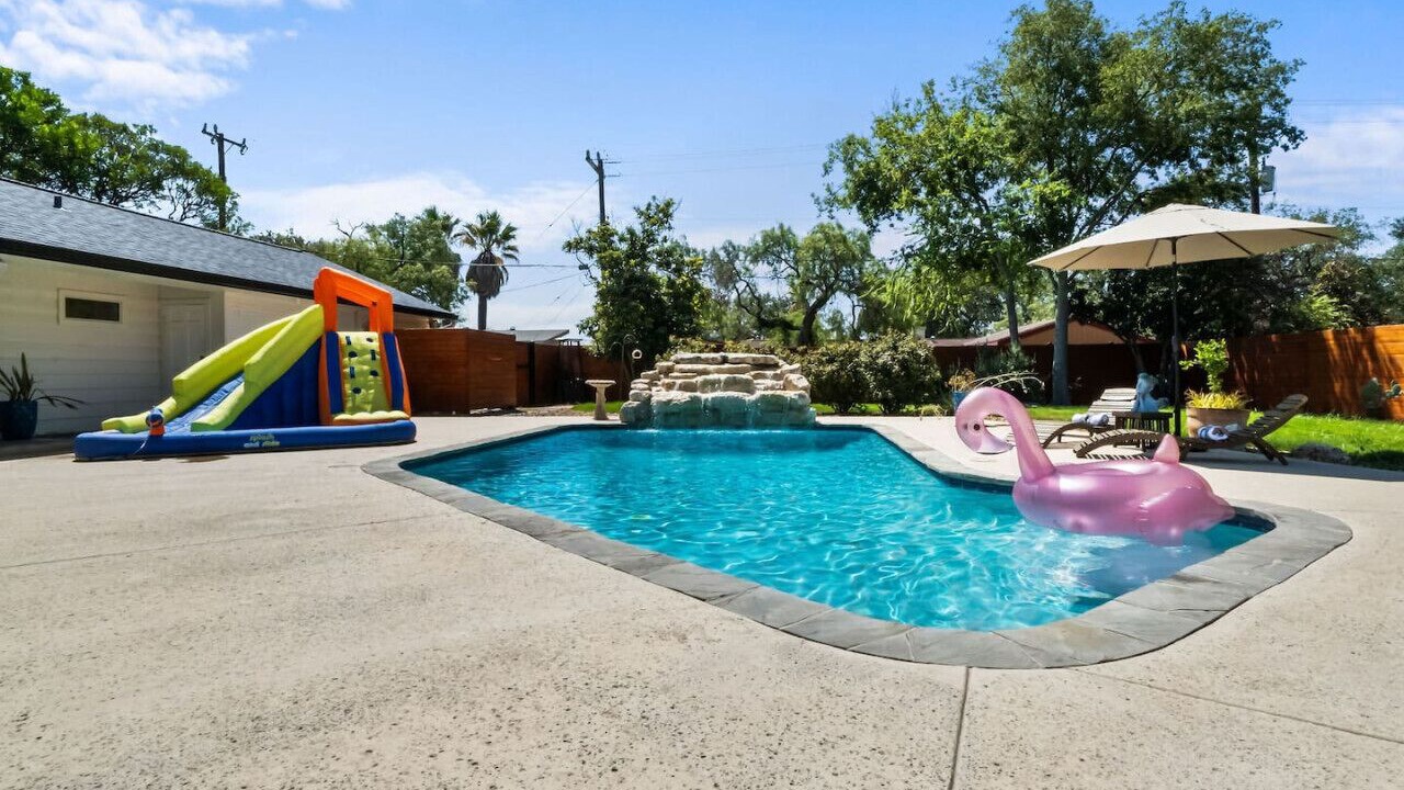 Photo of Outdoor in Castle Hills