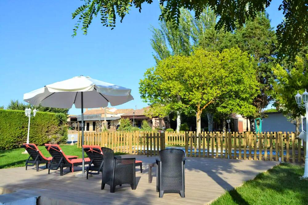 Photo of Outdoor in Fernan Caballero