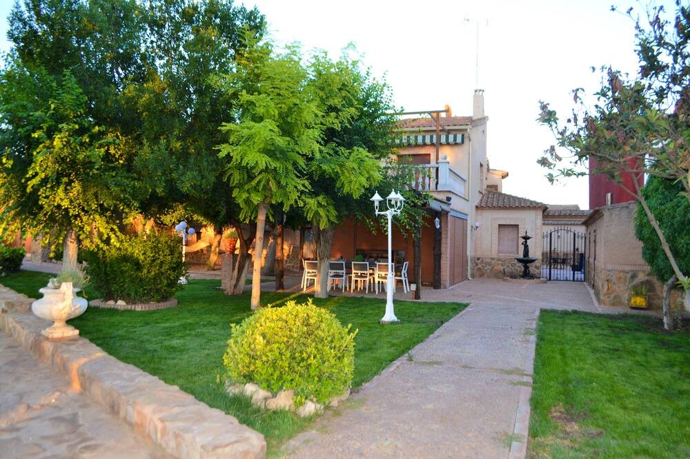Photo of Outdoor in Fernan Caballero