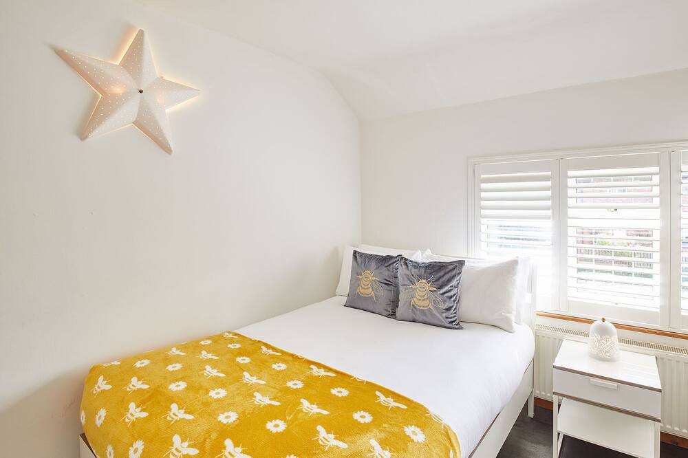 Photo of Others in Burton Fleming