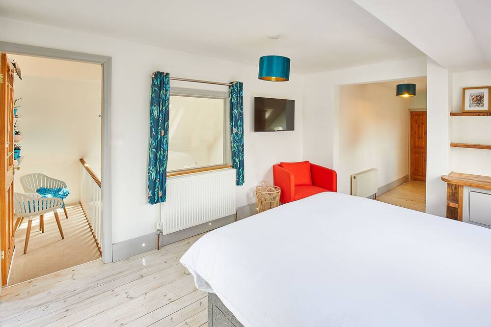 Photo of Others in Burton Fleming