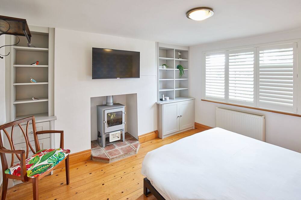 Photo of Others in Burton Fleming