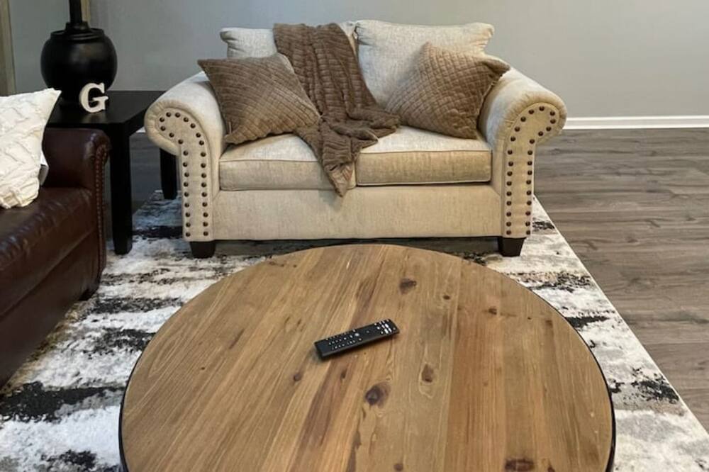 Photo of Livingroom in Wading River