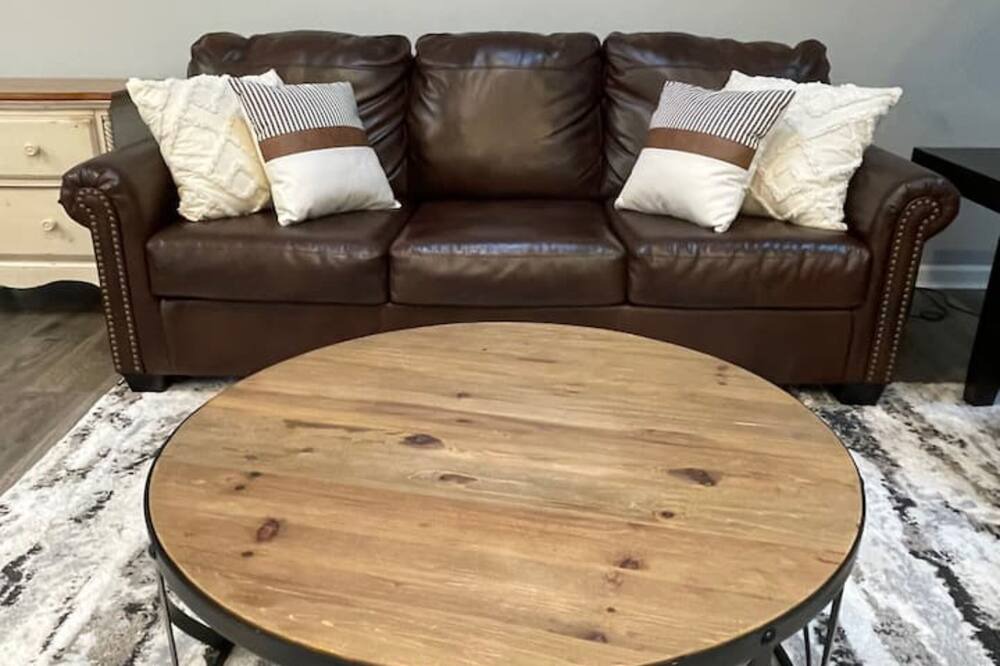 Photo of Livingroom in Wading River