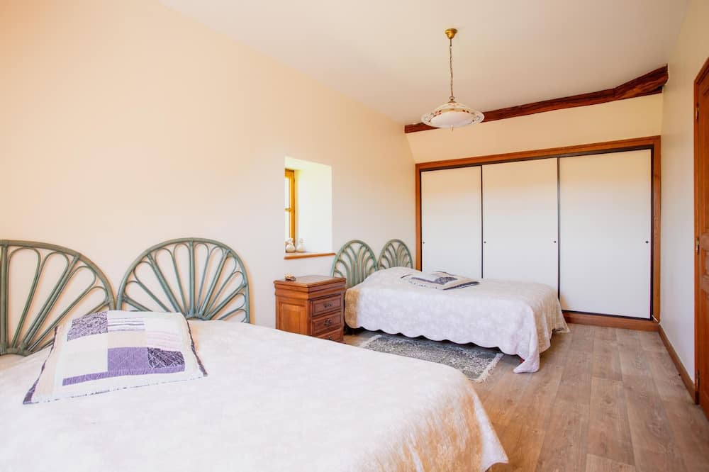 Photo of Bedroom in Antully