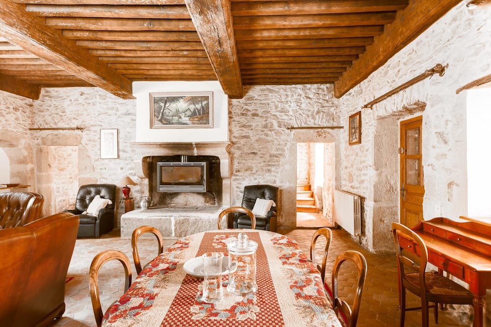 Photo of Livingroom in Antully