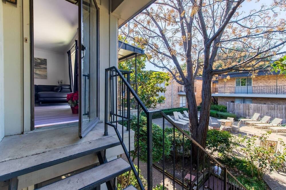 Photo of Patio Balcony in North Dallas