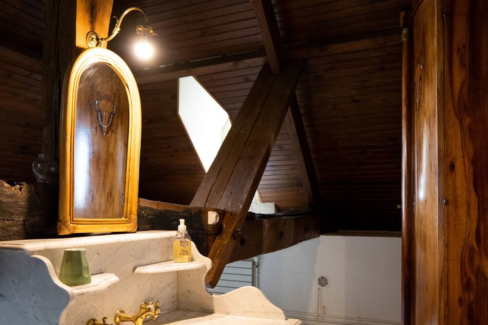 Photo of Bathroom in Blaignan