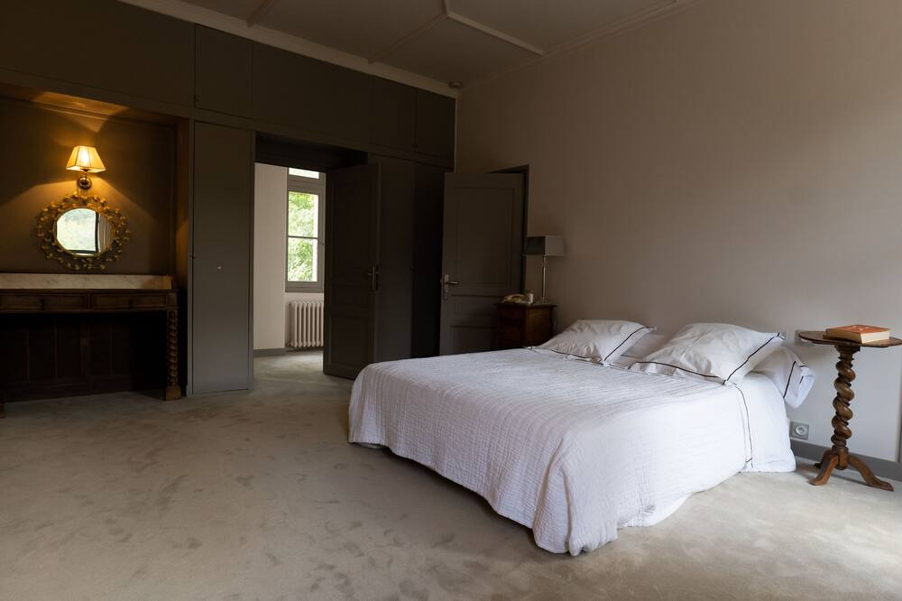 Photo of Bedroom in Blaignan