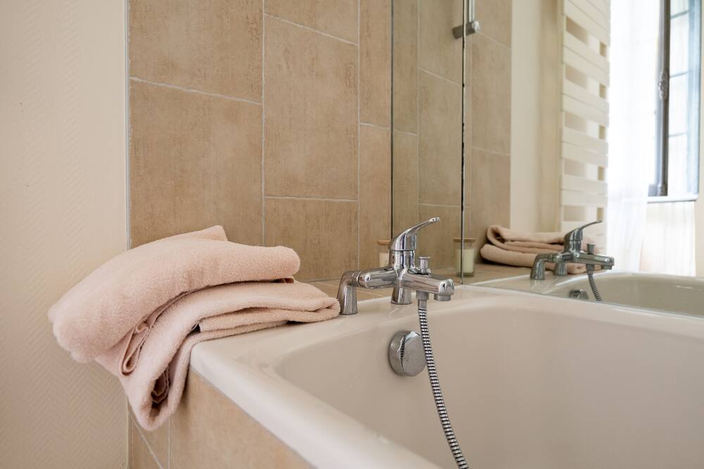 Photo of Bathroom in Blaignan