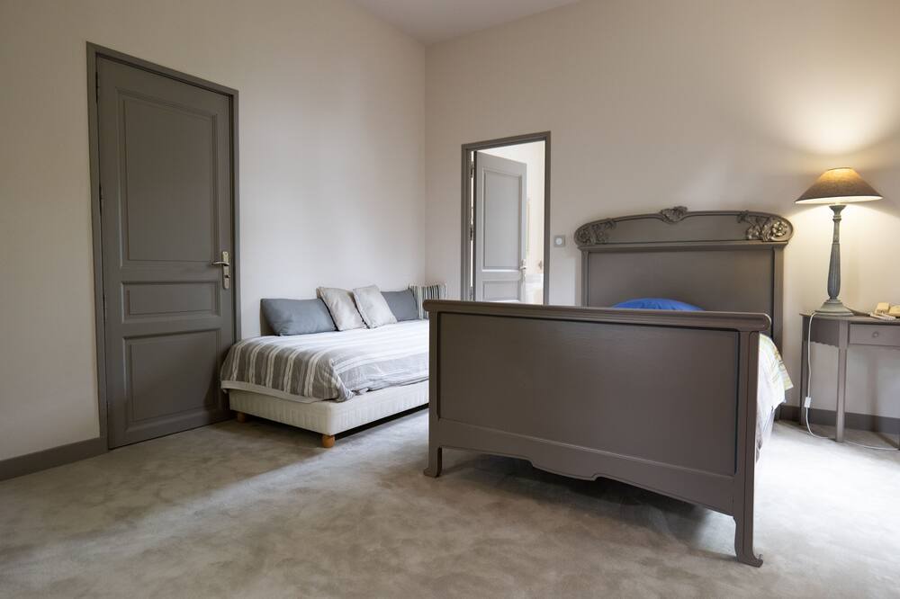 Photo of Bedroom in Blaignan