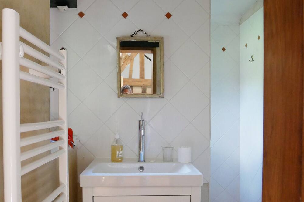 Photo of Bathroom in Livarot-Pays-d'Auge