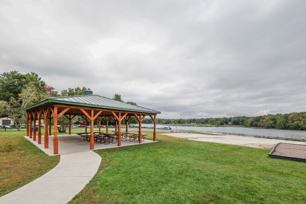 Photo of Outdoor in Thornhurst