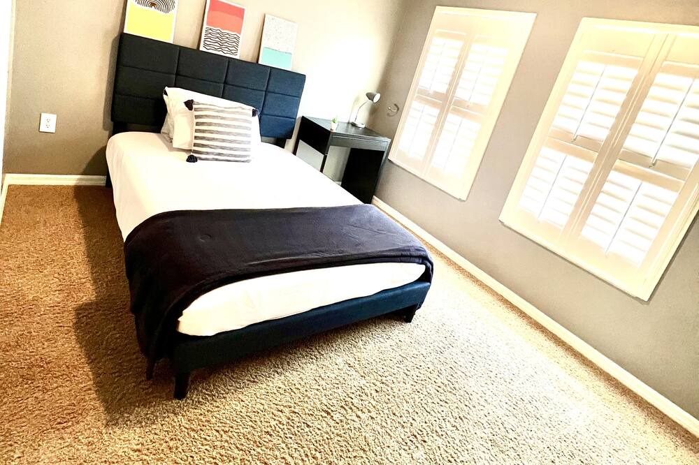 Photo of Bedroom in Oviedo